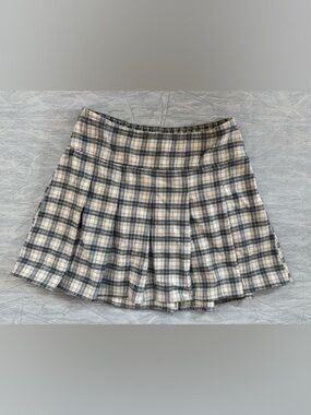 Hollister Cream and Navy Plaid Pleated Mini Skirt